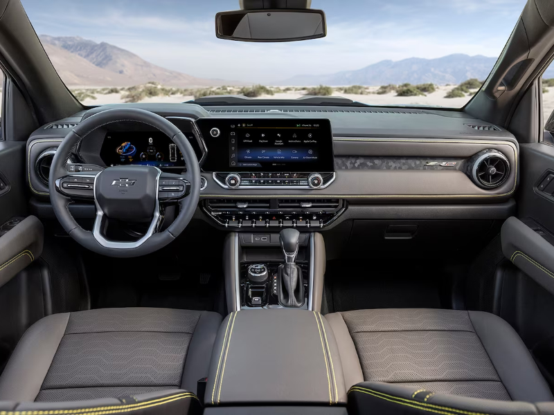 Miami, OK - 2024 Chevrolet Colorado's Interior