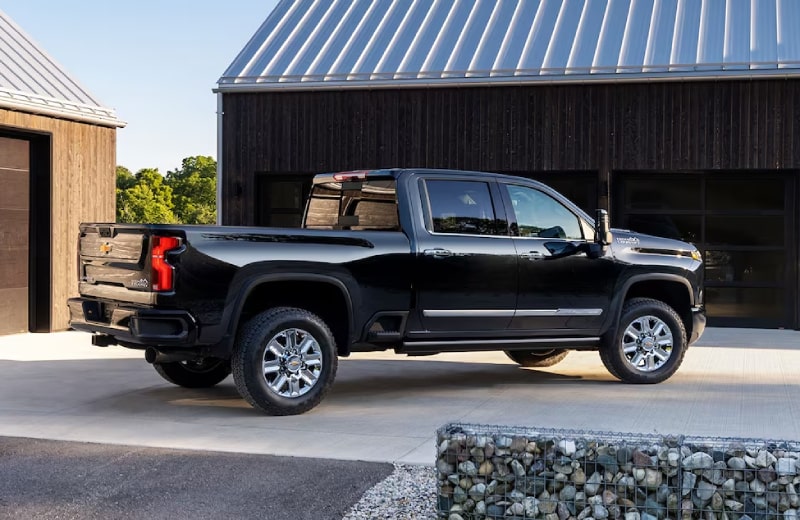 Joplin, MO - 2024 Chevrolet Silverado 2500 HD's Exterior