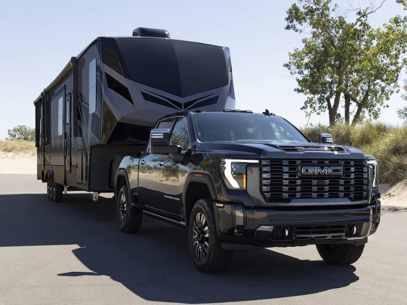 Explore The 2024 GMC Sierra HD Denali Ultimate near Miami OK