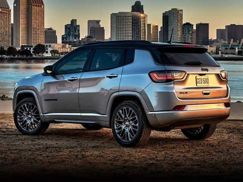 Jeep dealership near Pittsburg, KS - 2024 Jeep Compass Jeep dealership near Pittsburg, KS - 2024 Jeep Compass