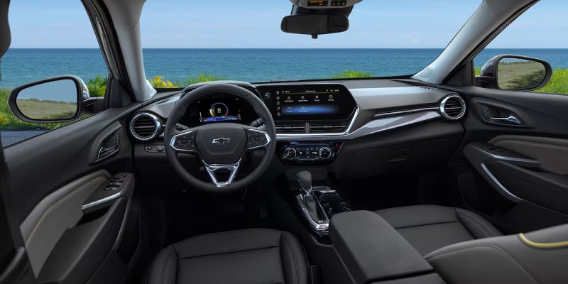 Joplin, MO - 2025 Chevrolet Trax's Interior