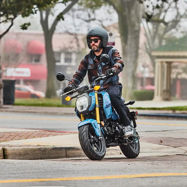 Salina, KS - 2025 Honda Grom's Overview