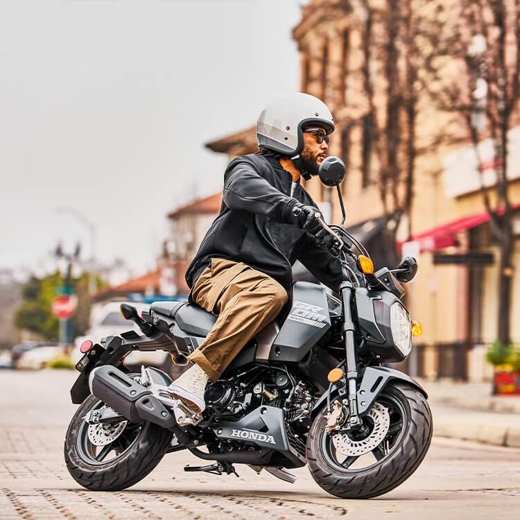 Salina, KS - 2025 Honda Grom's Trims