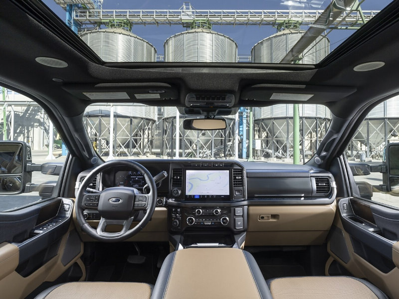 Reeds, MO - 2024 Ford Super Duty F-350's Interior