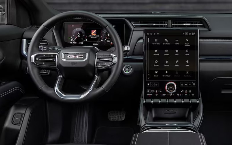 Frontenac, KS - 2025 GMC Terrain's Interior