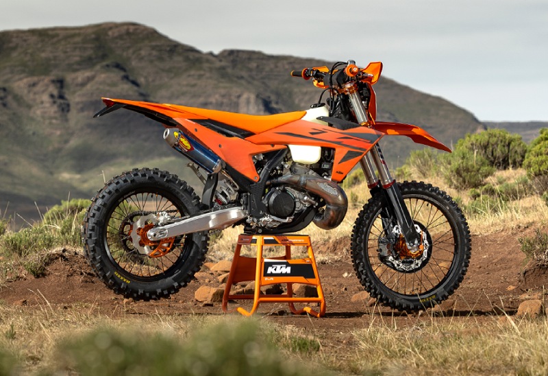 Murrieta, CA - 2025 KTM 300 XC-W's Overview Murrieta, CA - 2025 KTM 300 XC-W's Overview