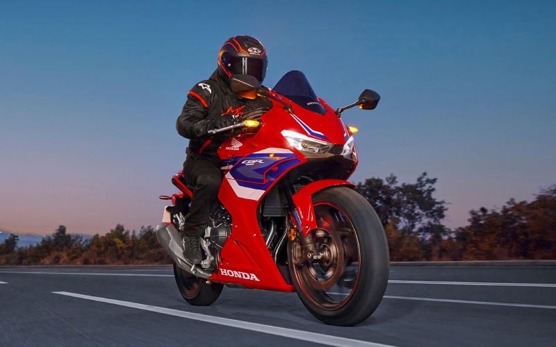 5 Key Reasons the 2025 Honda CBR500R Stands Out near Topeka, KS