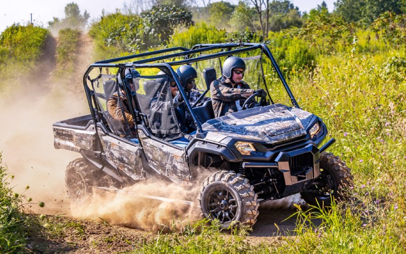 2025 Honda Pioneer 1000-6 Deluxe Crew Overview