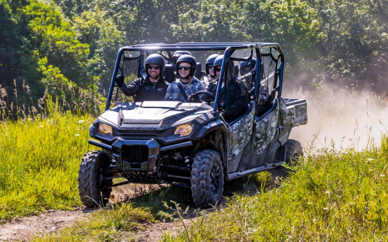 5 Key Reasons the 2025 Honda Pioneer 1000-6 Deluxe Crew Stands Out in Joplin, MO