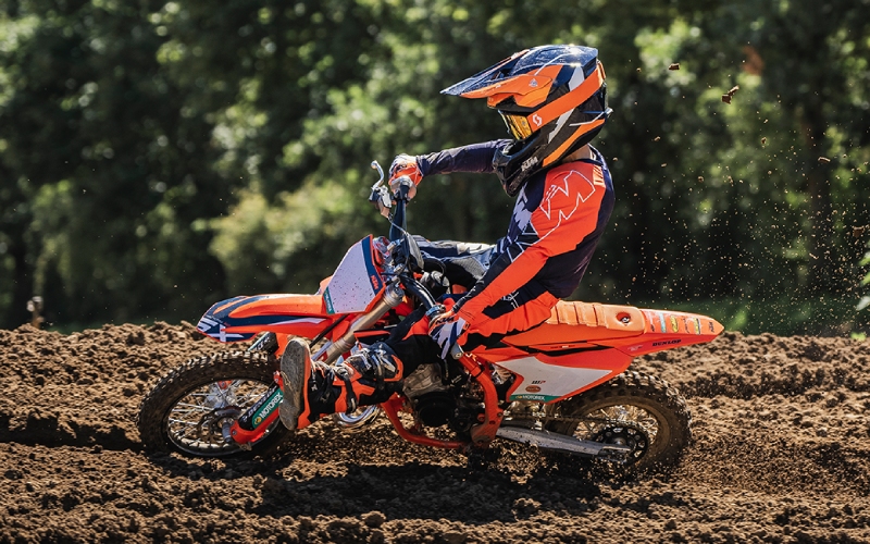 Is the 2025 KTM 50 SX Factory Edition Right for Young Racers around Surprise, AZ?