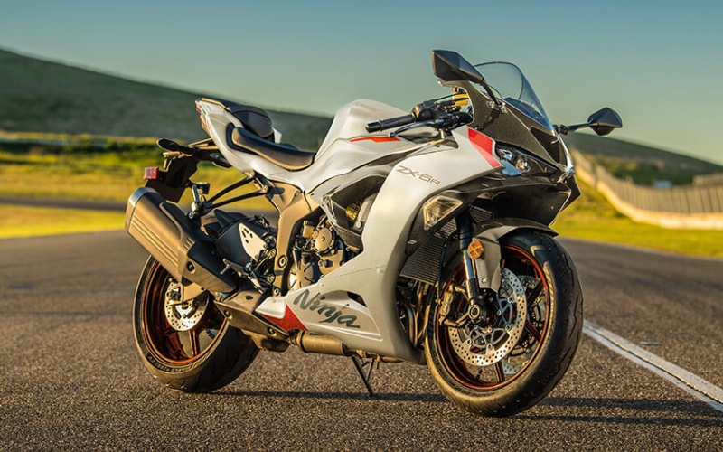Why the 2025 Kawasaki Ninja ZX-6R’s Advanced Electronics Matter near Webb City, MO
