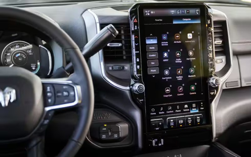 Pittsburg, KS - 2025 RAM 3500