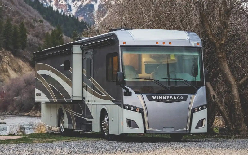 Diesel Ride Confidence and Family-Friendly Layouts in the 2025 Winnebago Forza for Milwaukee, WI Travelers