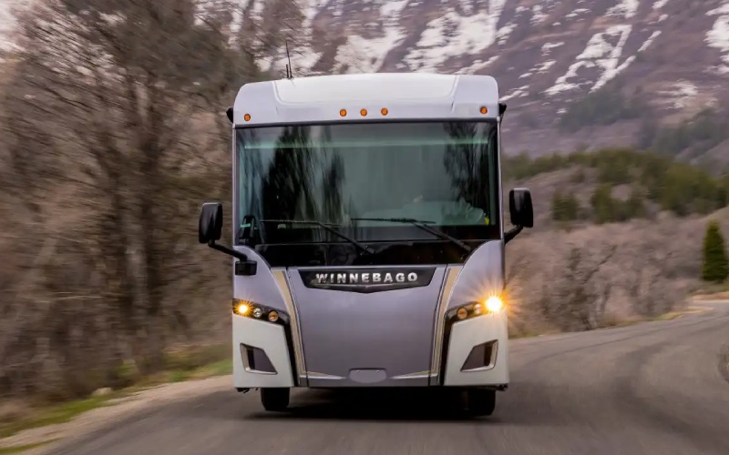 Chicago, IL - 2025 Winnebago Forza's Floor Plans