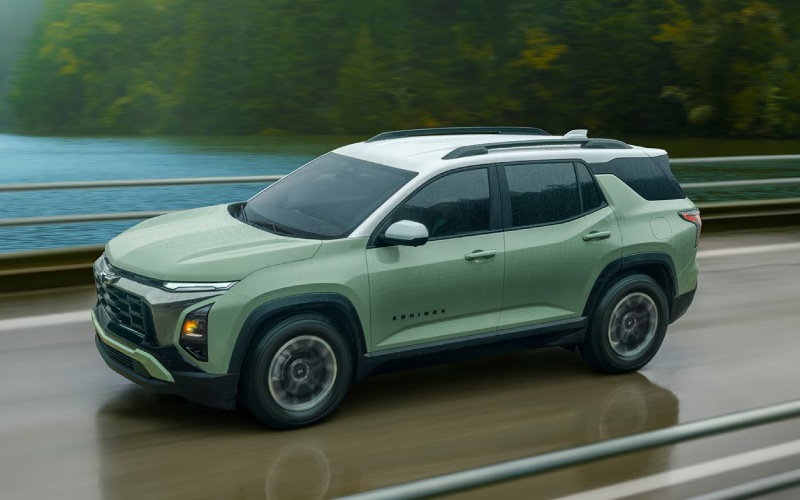 Columbus, KS - 2026 Chevrolet Equinox's Exterior Columbus, KS - 2026 Chevrolet Equinox's Exterior