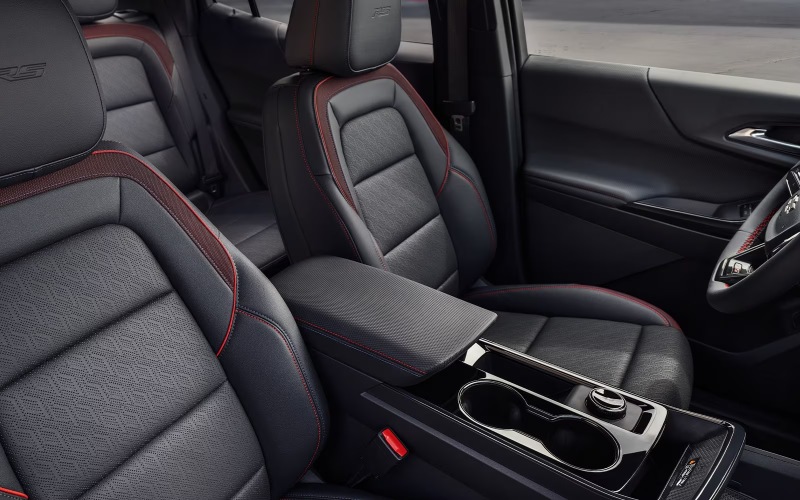 Columbus, KS - 2026 Chevrolet Equinox's Interior Columbus, KS - 2026 Chevrolet Equinox's Interior