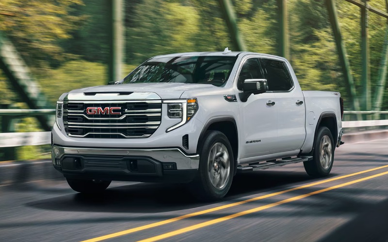 Which Truck Tows with More Confidence for Parsons, KS Worksites—2026 GMC Sierra 1500 or 2026 Ford F-150?