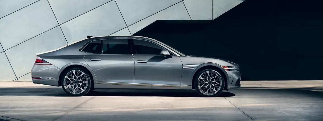Lease or Finance the 2026 Genesis G90 in Wichita, KS