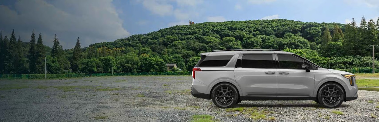 2026 Kia Carnival MPV near Naperville, IL