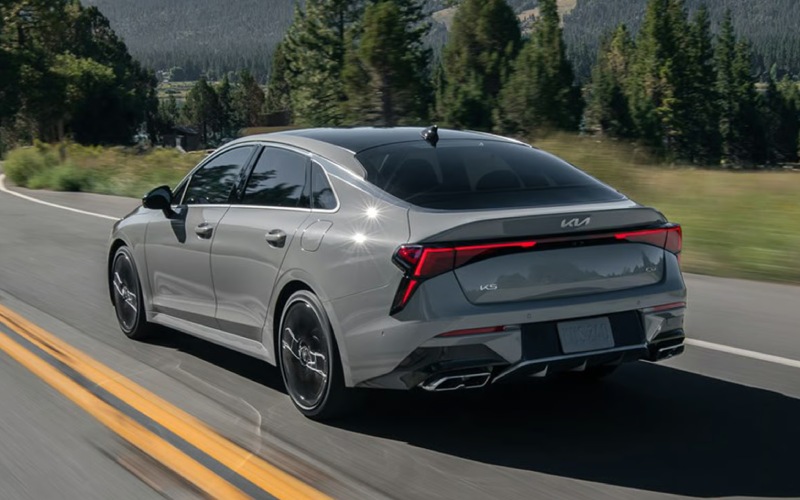 Lease vs Finance: What Makes More Sense for Drivers in Joliet, IL?
