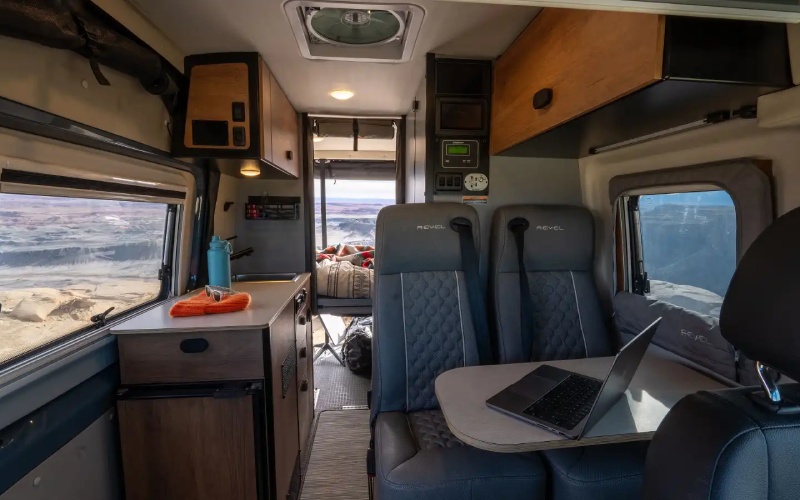 Rockford, IL - 2026 Winnebago Revel's Interior