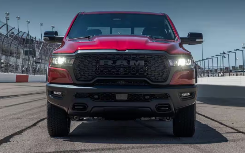 Pittsburg, KS - 2027 RAM 1500